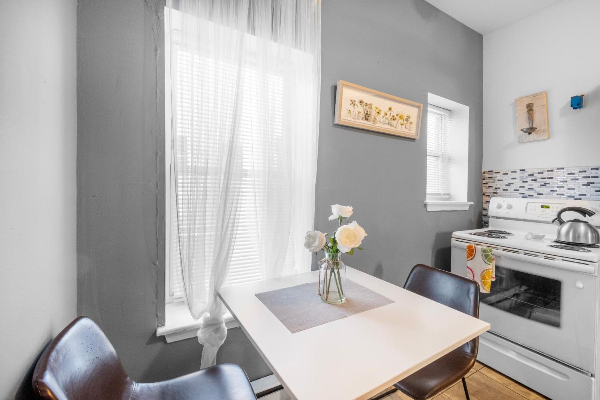 Modern 2br 10 Mins To Metro Philadelphia