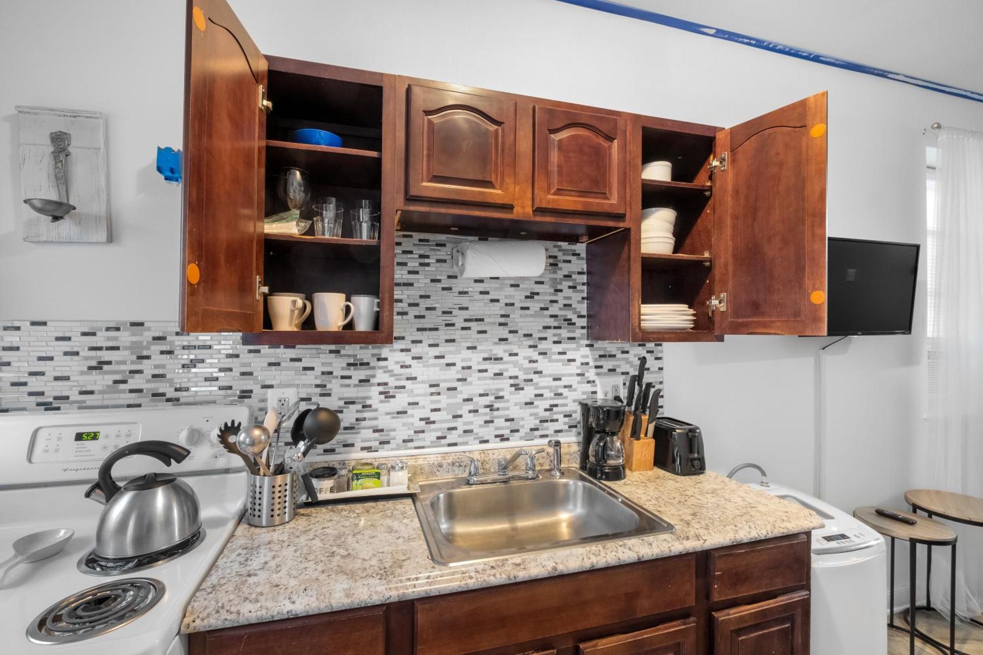 Modern 2br 10 Mins To Metro * Philadelphia